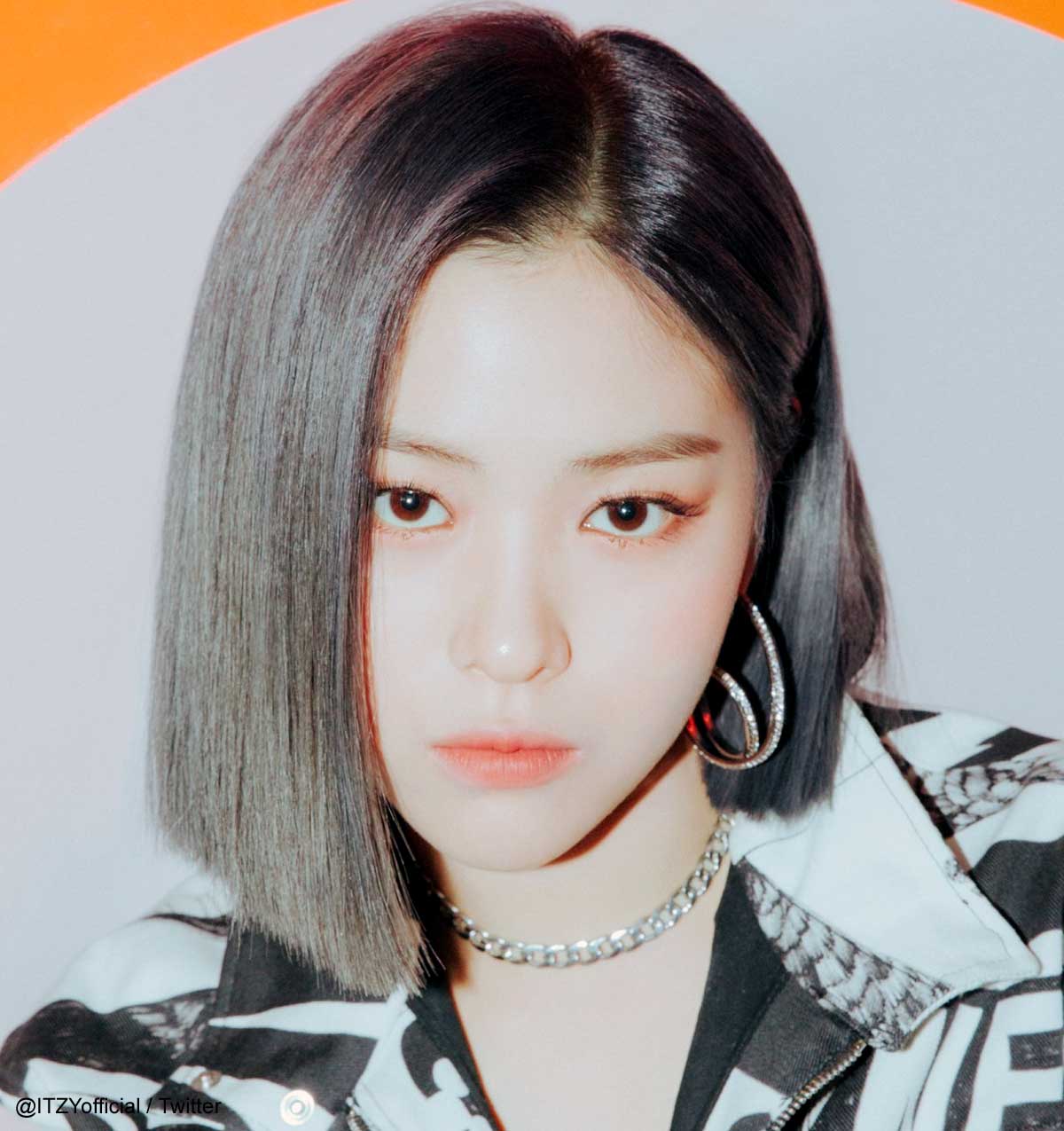 Itzy リュジン 新ヘアースタイルで多彩なアレンジを披露 今日からマネできる 春にピッタリなヘアテクニックに注目 Odiodi