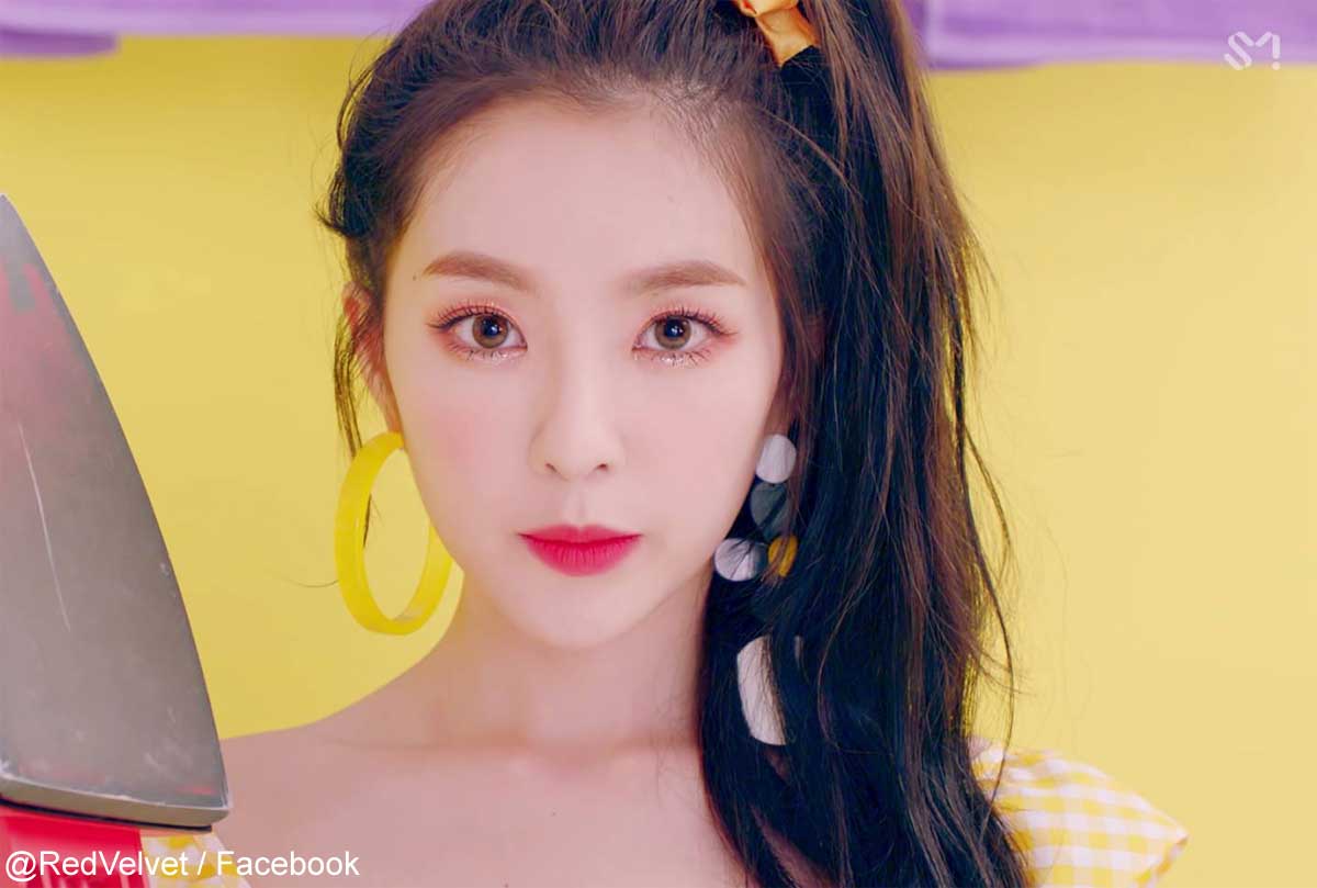 Red Velvet アイリーンのかわいい トンモリ ポニーテール の秘訣は 夏にぴったりの今どき韓国ヘアの作り方を紹介 動画 Odiodi