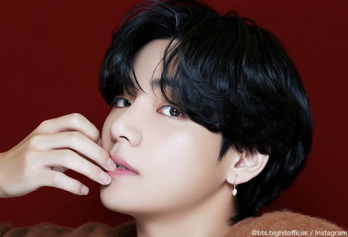 Bts V まさに 男神 90年代風のスタイルが超カッコいい 親友のmvに初登場 ステキすぎる Odiodi